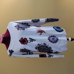Desigual 3/4 sleeve light sweater Sized L, but fits like M